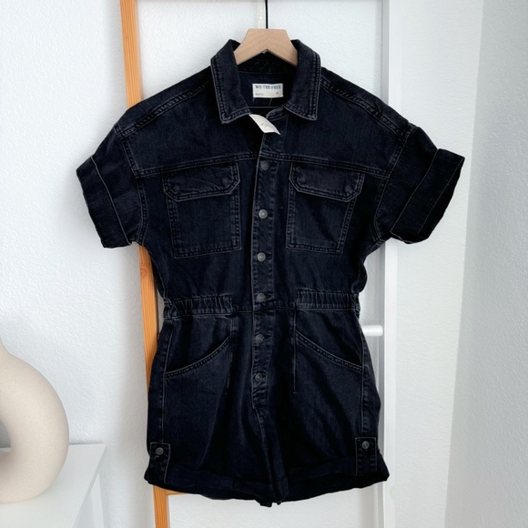 Free People We The Free Marci Cuffed Shortalls Rebel Black Shorts Denim Romper M - Picture 4 of 12